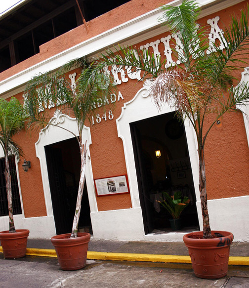 La Mallorquina hosted local and international personalities during its more than eight decades in service.