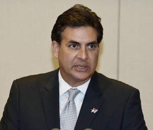 Senate President Eduardo Bhatia (Credit: © Mauricio Pascual)