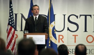 Gov. Alejandro García-Padilla speaks to PRMA members Thursday.