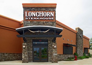 The new Ponce restaurant accommodates 252 people in its 6,580 square-foot dining area. 