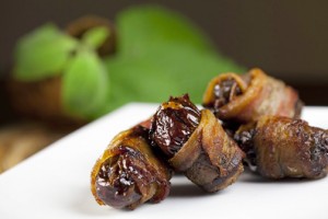Bacon-wrapped dates are part of Bodega Las Tablas menu. (Credit: Dennis M. Rivera)