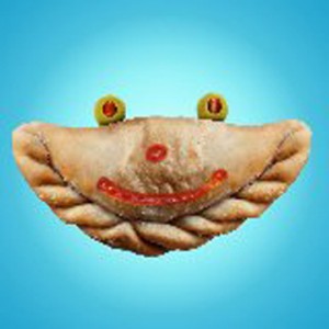 Tums has created a series of characters who represent the foods Puerto Ricans love the most: Empa Nadilla, Alca Purria and Bacal Aito to enhance the social space.