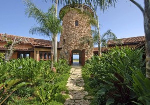 The property was singled out as a “beautiful honeymoon destination” and a “beautiful getaway resort, especially if you love golf.” (Credit: Trip Advisor)