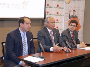 From left: Executive Jorge Colón-Gerena, Economic Development and Commerce Secretary Alberto Bacó and Puerto Rico Trade Executive Director Francisco Chévere.