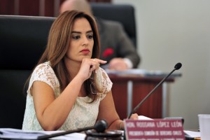 Sen. Rosanna López