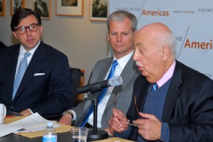 Russell M. Dallen Jr., president and editor-in-chief of the Latin American Herald Tribune (left), and Eric Farnsworth, vice-president of the Americas Society/Council of the Americas (center), listen as John F. Maisto, former U.S. ambassador to Venezuela (right), speaks in Washington DC about the current situation in that country. All three men spoke at AS-COA’s Apr. 9 event, “Venezuela: Taking Stock One Year after Nicolás Maduro’s Election.”  (Credit: Larry Luxner)