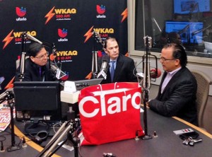 From left: WKAQ Radio personality Rubén Sánchez, Claro President Enrique Ortiz de Montellano, and WKAQ Station Manager Jorge Bauzá offer details of the new joint venture.