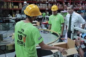 Gov. García-Padilla (left) visits Olein Recovery's plant in Yabucoa.