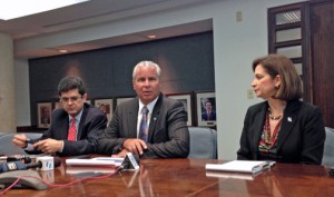 From left: Francisco Chévere, Alberto Bacó and Ingrid Rivera, during Tuesday's news conference.
