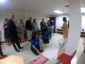 SERSKOLA uses a Montessori model of teaching to educate girls and boys.
