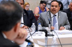 Education Secretary Rafael Román.