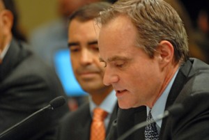 Economics professor Simon Johnson of the MIT Sloan School of Management. (Credit: Larry Luxner)