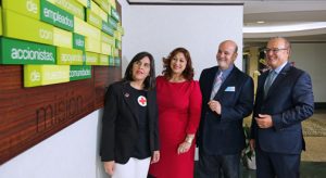 From left: Gladys Rodríguez, grant specialist at the American Red Cross; Carmen Cosme, director of One Stop Career; Samuel González, executive director of the United Way and FirstBank President Aurelio Alemán.